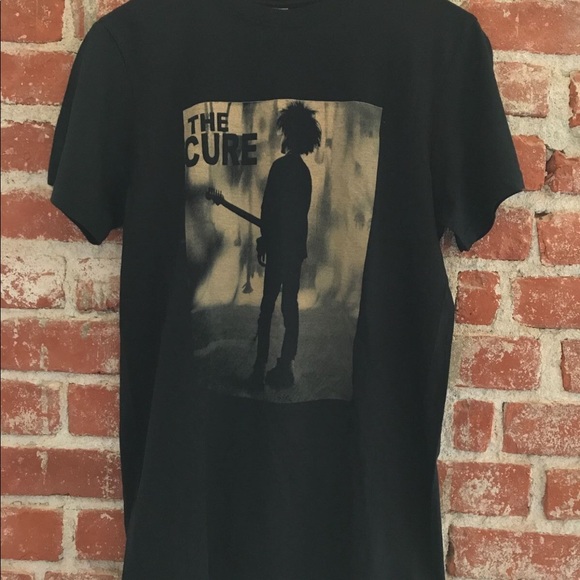 THE CURE ROCK GRAPHIC TSHIRT - Picture 1 of 2